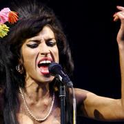 Amy Winehouse uppträdde på festivalen i Glastonbury 2008.