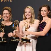 Ann Dowd, Elisabeth Moss och Alexis Bledel. 