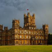 Highclere Castle, som i serien gestaltar Downtown Abbey