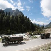 Indisk militärkonvoj i Ladakh förra året. 