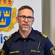 Ledaren för polisoperationen ”Candy”, Tomas Stakeberg Jansson, under en pressträff i mars.