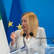 Ukrainas president Volodymyr Zelenskyj och Italiens premiärminister Giorgia Meloni.