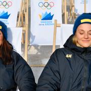 Charlotte Kalla och Stina Nilsson på en pressträff i dag.