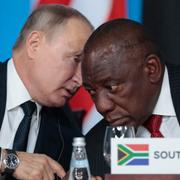 Vladimir Putin med Sydafrikas president Cyril Ramaphosa, arkivbild. 