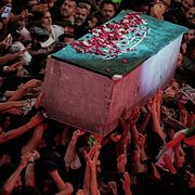 Minnesceremonierna för ayatollan har pågått sedan i lördags, först i Teheran och Qom och därefter i de heliga irakiska städerna Najaf och Karbala.