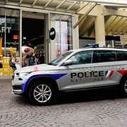 En fransk polisbil i Paris tidigare i veckan. Arkivbild.