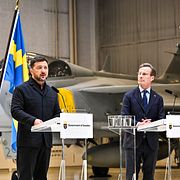 Ukrainas president Volodymyr Zelenskyj  och Sveriges statsminister Ulf Kristersson håller en pressträff om flygsamarbete  i Uppsala.
