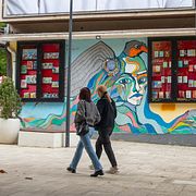 Kvinnan mördades strax utanför huvudstaden Pristina. Arkivbild.