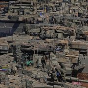 Israeliska stridsfordon nära gränsen till Libanon.