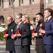 Donald Tusk, Keir Starmer, Volodymyr Zelensky, Olena Zelenska, Emmanuel Macron och Friedrich Merz i Kyiv.