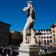 En kopia av Michelangelos ”David” vid Piazza della Signoria i Florens.