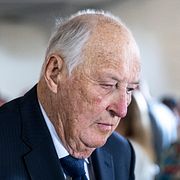 Kung Harald den 22 juli i Oslo domkyrka.