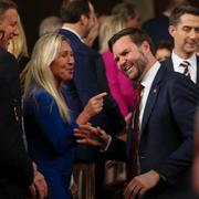 Vicepresident JD Vance med republikanen Marjorie Taylor Greene.