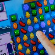 Mobilspelet Candy crush saga.