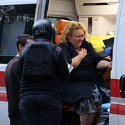 En bild från en tidigare sjukvårdsinsats efter en annan rysk attack under kriget.