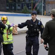 Skottlossning har skett vid israeliska företaget Elbit i Göteborg. En ung person har gripits vid händelsen. 