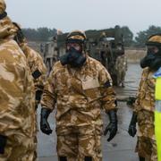 Medlemmar i Falcon Squadron tränar inför att de ska sättas in i Salisbury, där vidare undersökningar ska se.