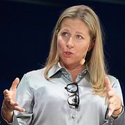 Cristina Stenbeck, ordförande för Kinnevik, talar på Tillväxtdagen i Stockholm i maj 2026.