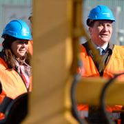 Klimat- och miljöminister, vice statsminister Åsa Romson och statsminister Stefan Löfven besöker lokstallarna i Sundbyberg. Partiledarna i regeringen samt finansministern håller engemensam presskonferens i lokstallarna i Sundbyberg