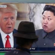 Trump och Kim på sydkoreansk tv under torsdagen.