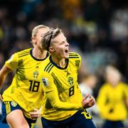 Med ett mål och en assist blev Lina Hurtig kvällens matchhjälte.