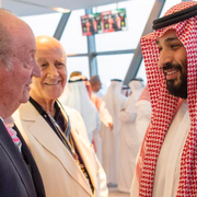 Juan Carlos träffar Mohammed bin Salman.