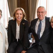 Hillary Clinton, Téa Leoni (som spelar Elisabeth McCord), Colin Powell och Madeleine Albright. 