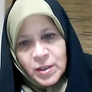 Faezeh Hashemi i en intervju med  Stanford Iranian Studies Program/protester i Teheran.