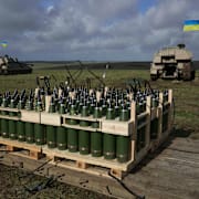 Ammunition under en övning för ukrainska soldater i Storbritannien. Kin Cheung / AP