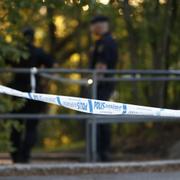 Polisen på plats i Solna.