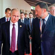 Putin och Deripaska 2017. 