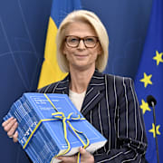 Elisabeth Svantesson (M).