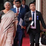 Indiens finansminister Nirmala Sitharaman anländer till G20-mötet i Gandhinagar.