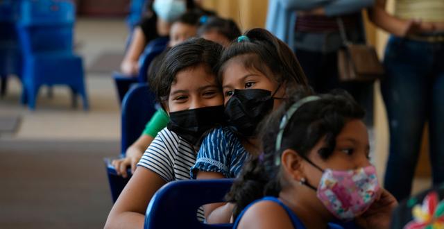 Vaccination på skola i Guayaquil, Ecuador Dolores Ochoa / AP