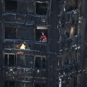 Det utbrända Grenfell Tower. 