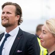  Regionstyrelsens ordförande Carl-Johan Sonesson (M) och Ann Heberlein vid den officiella invigningen av de nya färjelägena i Ystad Hamn, 2022.