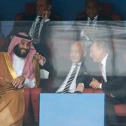 Saudiske kronprinsen Mohammed bin Salman, Fifas Gianni Infantino och ryske presidenten Vladmir Putin. 