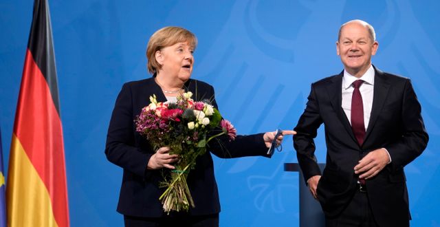 Angela Merkel och Olaf Scholz Markus Schreiber / TT NYHETSBYRÅN