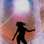 Zara Larsson på scen i Rio de Janeiro i Brasilien 2024.