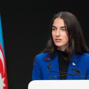 Romina Pourmokhtari i Baku i Azerbaijan.