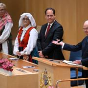 Kung Carl Gustaf med talmännen, fr.v. Kerstin Lundgren (C) tredje vice talman, Julia Kronlid (SD) andra vice talman och Kenneth G Forslund (S) förste vice talman under riksmötets öppnande förra året.