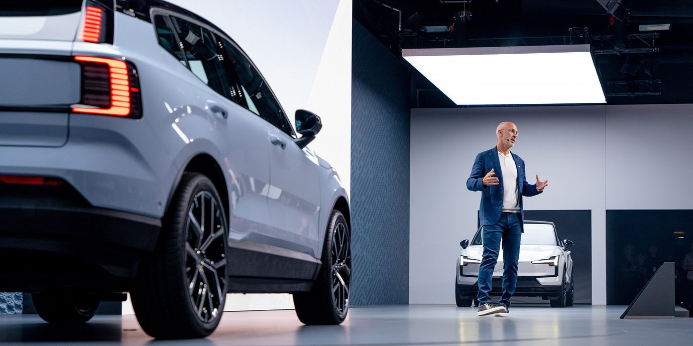 Volvo Cars vd Jim Rowan presenterar nya Volvo EX30.