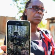 Bibiana Wangari, mamma till Charles Waithaka som dödats i Rysslands krig i Ukraina.