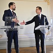 Moderaternas partiledare Ulf Kristersson (M) och Sverigedemokraternas partiledare Jimmie Åkesson (SD).
