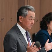 Kinas utrikesminister Wang Yi i möte med Kaja Kallas, EU:s utrikeschef. 