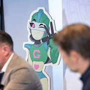 Arkivbild. Nordeas sverigechef Per Långsved och Embracers vd Lars Wingefors vid ett seminarium vid ett seminarium 2025.