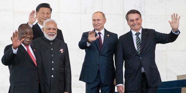 Arkivbild. Bricsmötet i november 2019 gick av stapeln i Brasilia. Från vänster: Sydafrikas Cyril Ramaphosa, Kinas Xi Jinping, Indiens Narendra Modi, Rysslands Vladimir Putin och Brasiliens dåvarande president Jair Bolsonaro.  Pavel Golovkin / AP