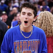 Timothée Chalamet på en Knicks-match.