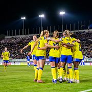 Filippa Angeldahl firar målet.