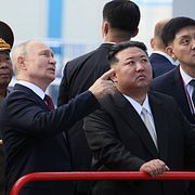 Vladimir Putin och Kim Jong-Un vid rymdbasen Kosmodrom Vostotjny. Mikhail Metzel / AP